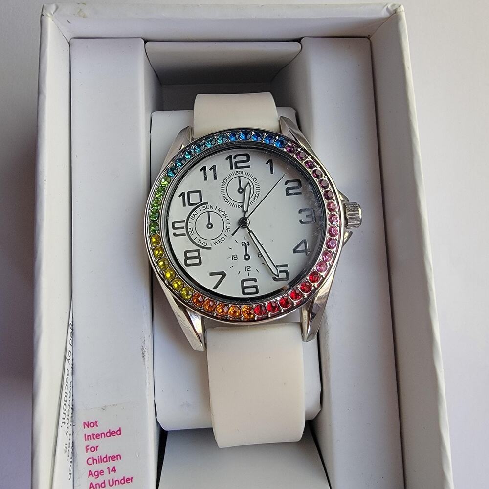 Womens Watch White Dial Rainbow Crystal Bezel White Silicone Strap Quartz Box